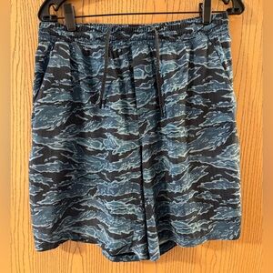 Lululemon Men’s Pace Breaker Liner-less Short 9” Size Large